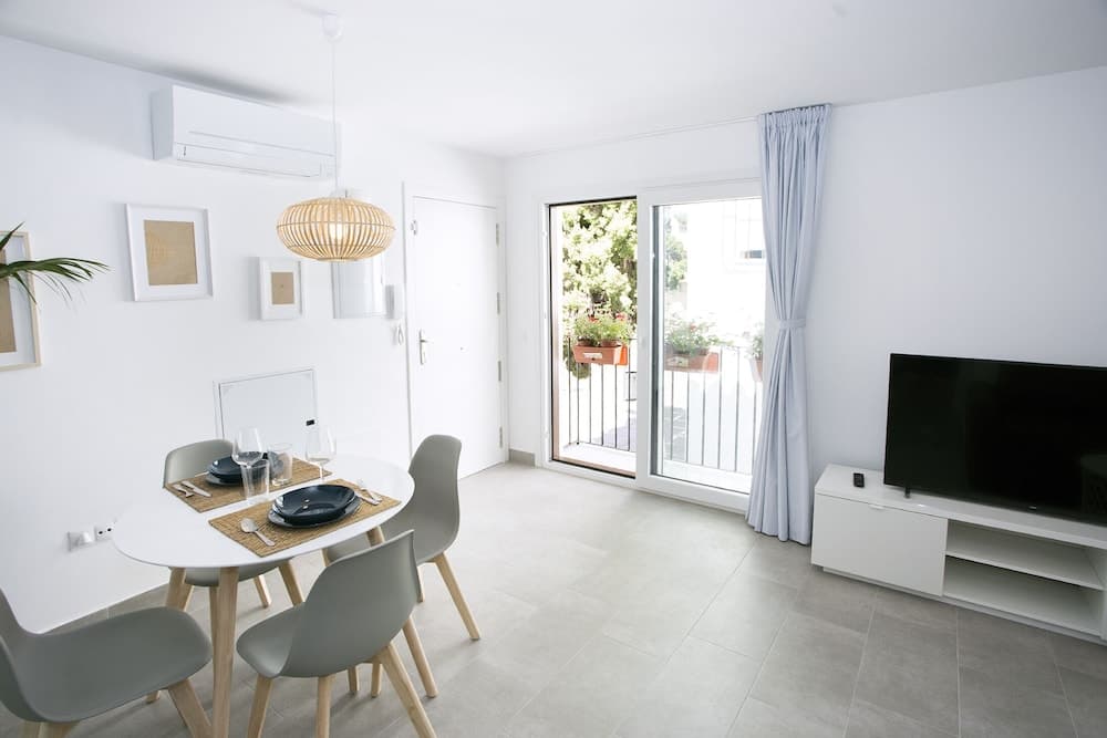 Mango & Tropical Apartment