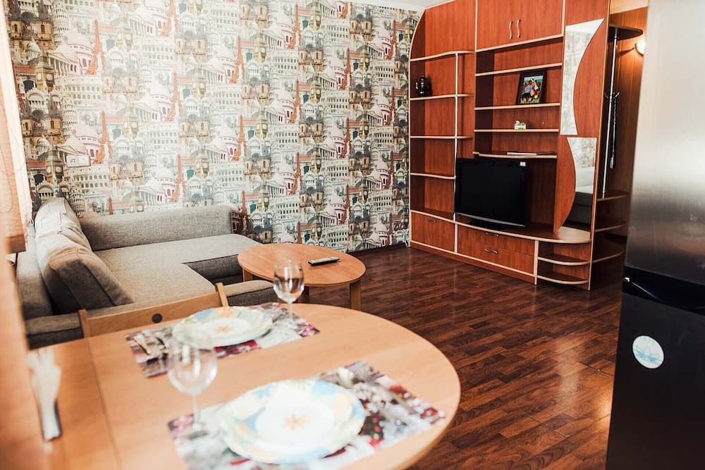 2 rooms apartment on Spartaka 18