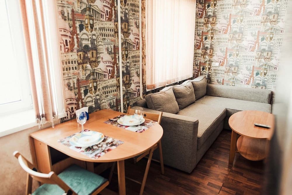 2 rooms apartment on Spartaka 18