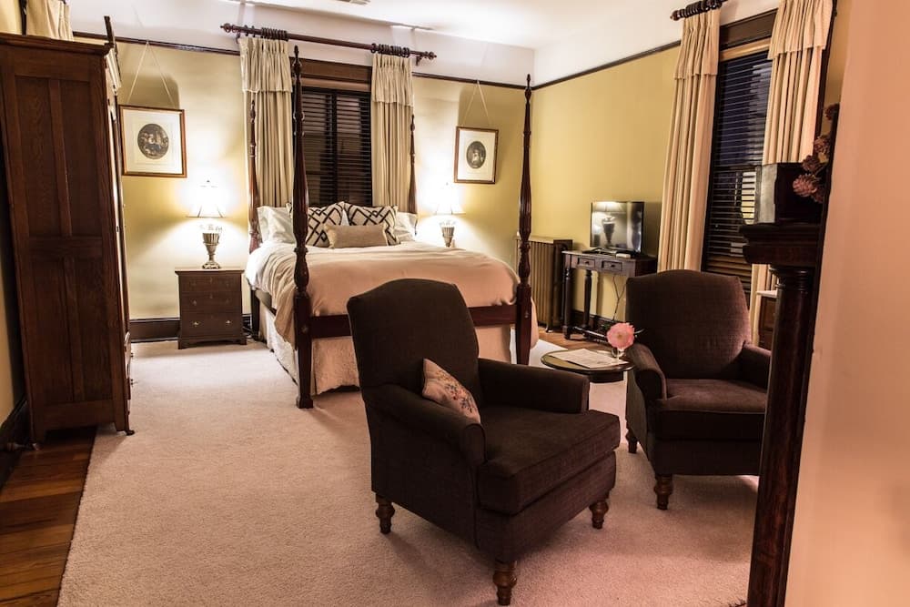 Double Oaks Bed and Breakfast