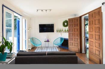 Santiago Village Hostel