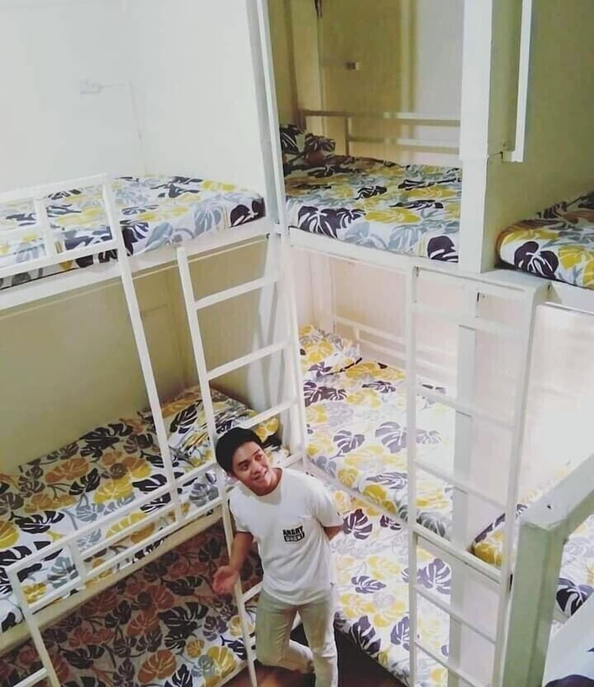 Bee-Force Backpackers - Hostel