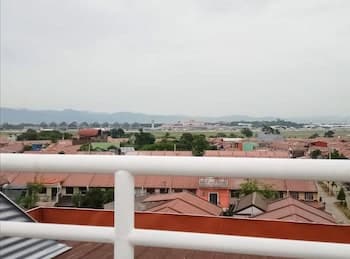 Bee-Force Backpackers - Hostel