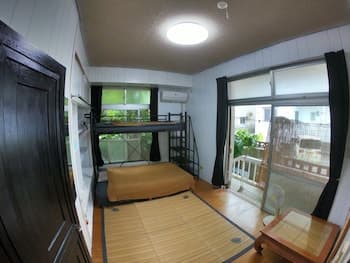 Guesthouse & Diving Seacolo