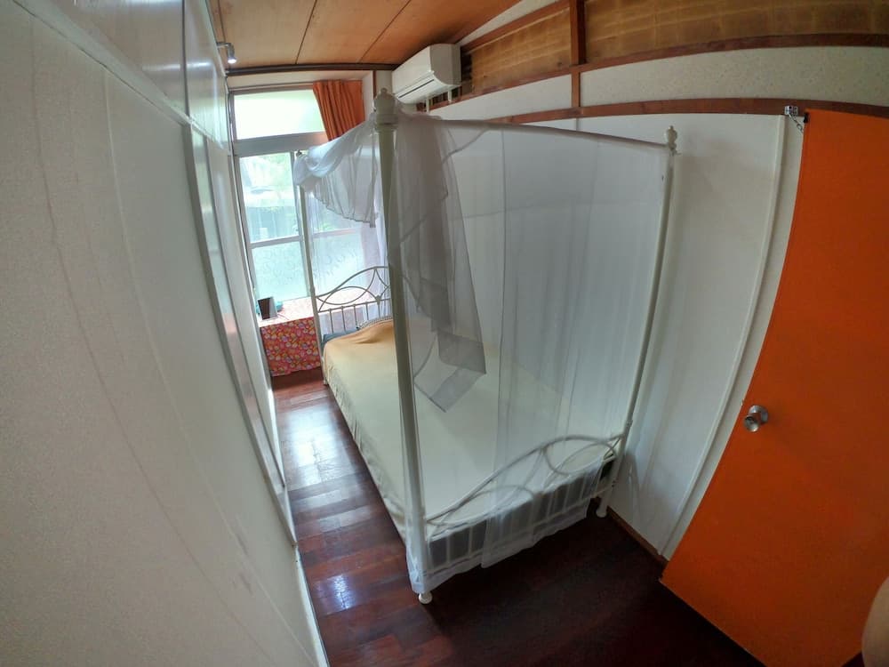 Guesthouse & Diving Seacolo