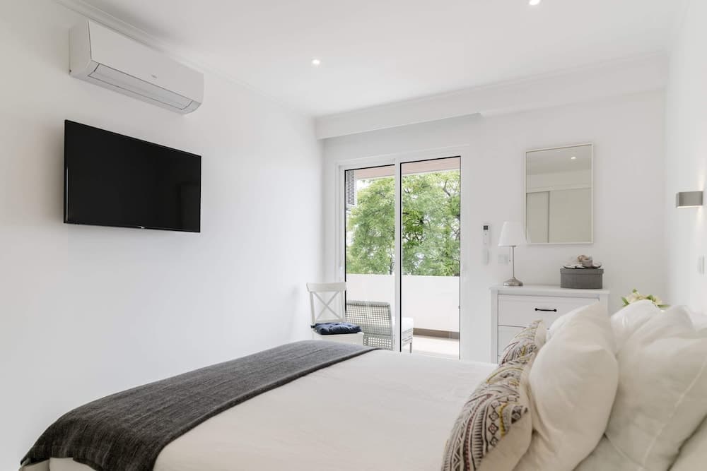 Lido II by An Island Apart