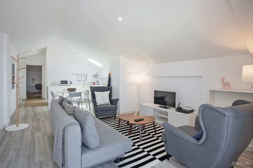 Zona Velha III by An Island Apart