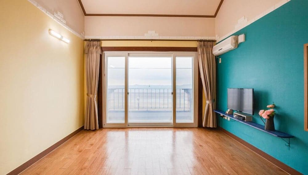 Golden Beach Pension Taean