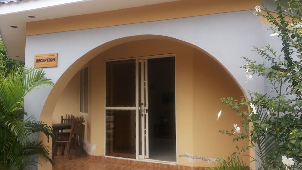 Lavic Country Resort