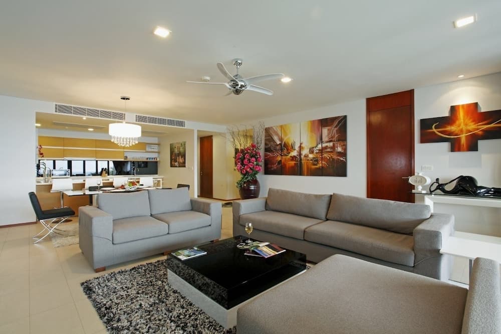 The heights B18 Seaview near Kata Beach