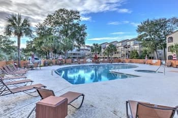 Dunes Pointe C-7 1 Bedroom Condo by Redawning