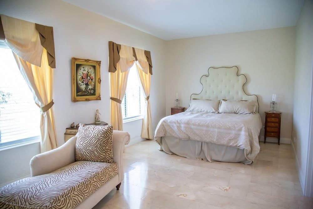 Ocean Mansion on the Beach, Private Pool, Hot Tub