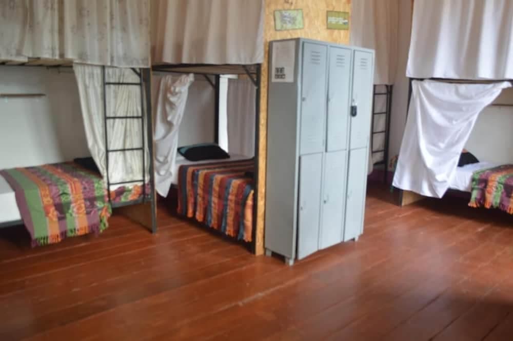 Hostal Bremen - Hostel