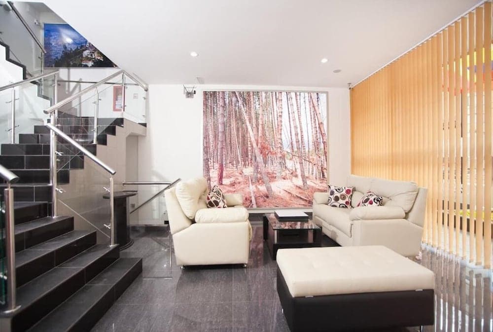 Hotel Castellana 100