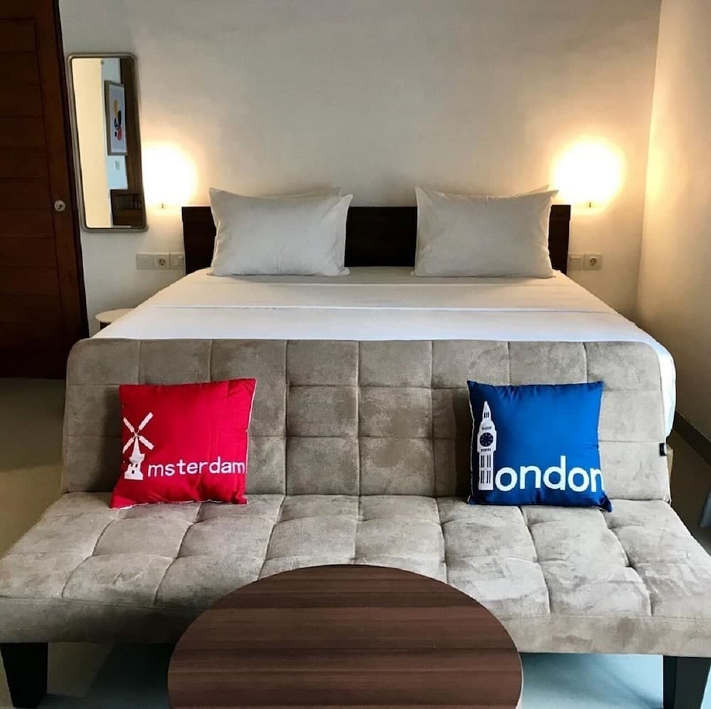 IOOVE Tanjung Seminyak Suites