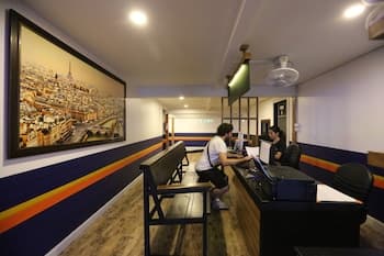 Balcony Party Hostel Beachfront - Adults Only