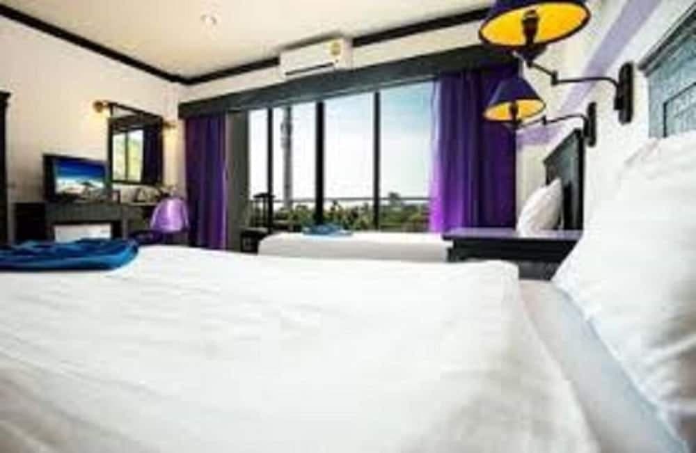 Sharaya Karon Resort