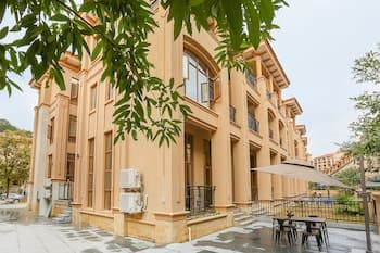 Nankunshan Hot Spring KTV Home Party Villa