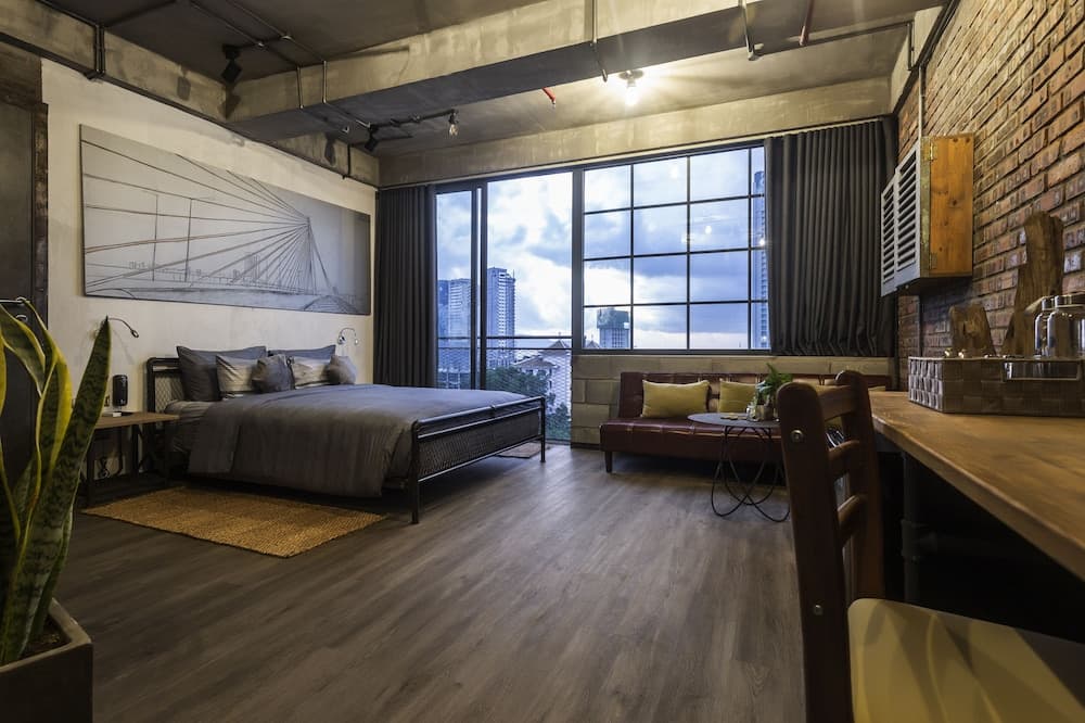 Bridges Danang Boutique Hotel