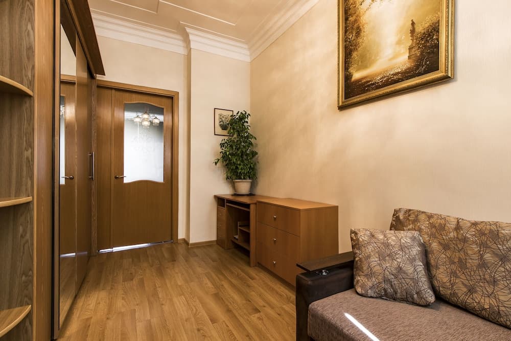 Apartment on Kronverksky Avenue