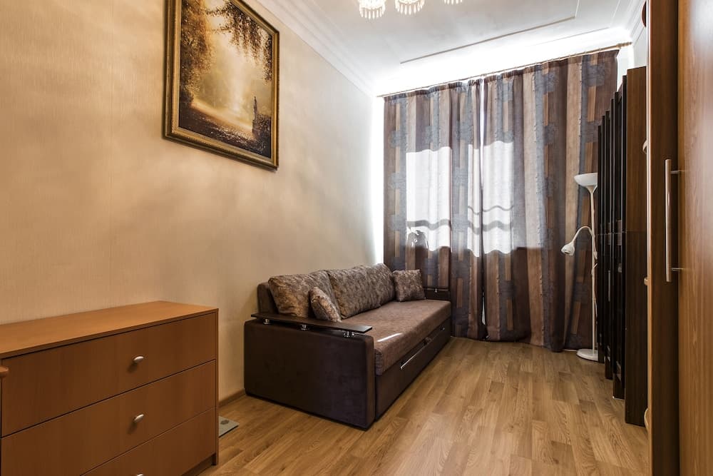 Apartment on Kronverksky Avenue