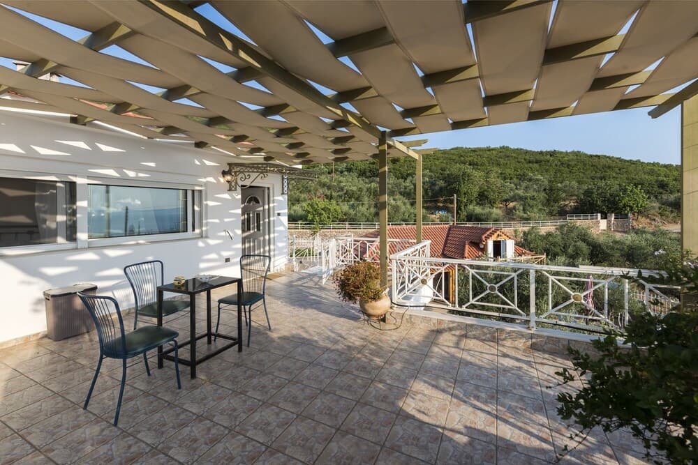 Seaview Splendor at Eros Loft with Infinity Pool