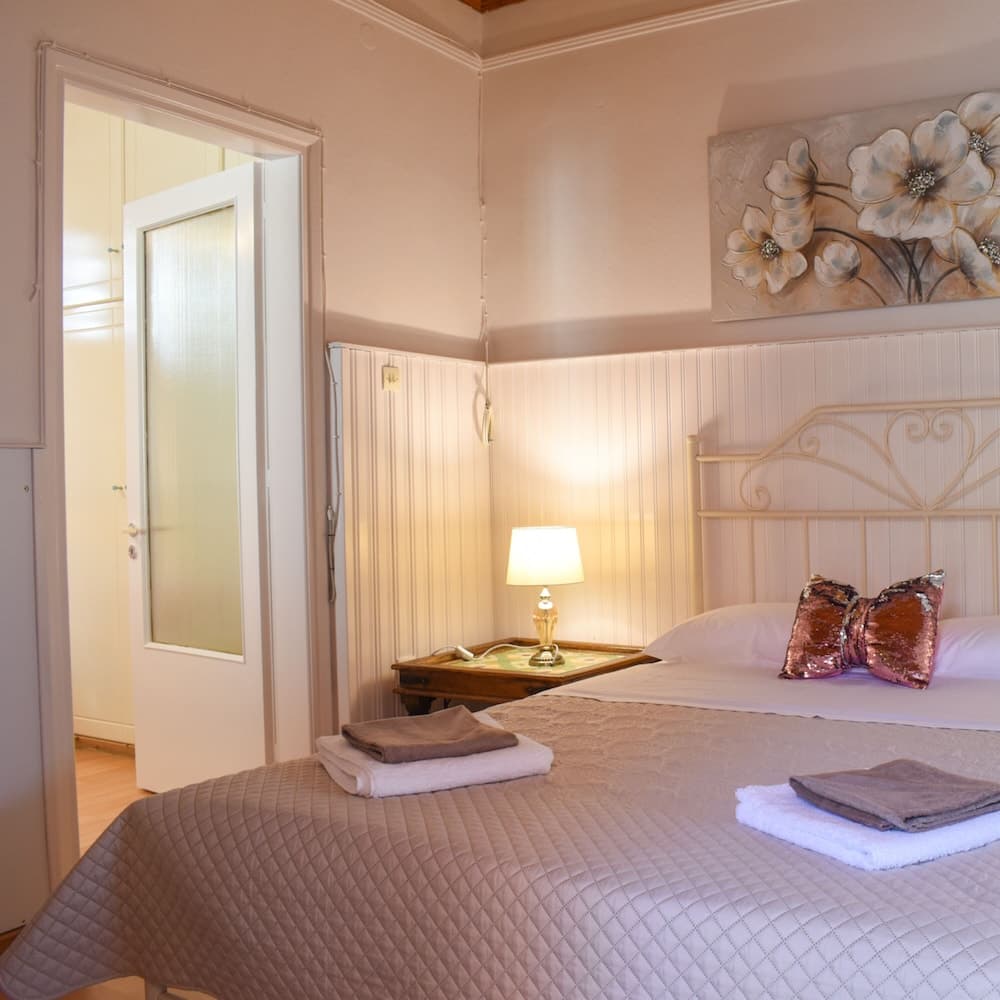 Urban Seaside Oasis - Adriana's Garden Paradise