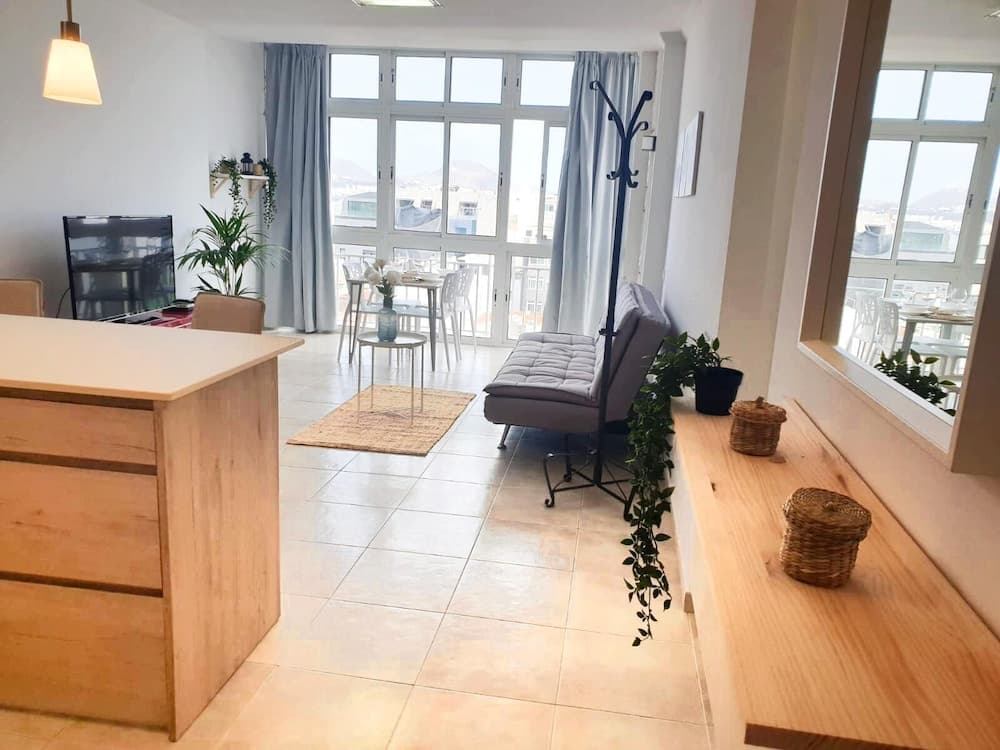 Almansa Seaview by Canary365