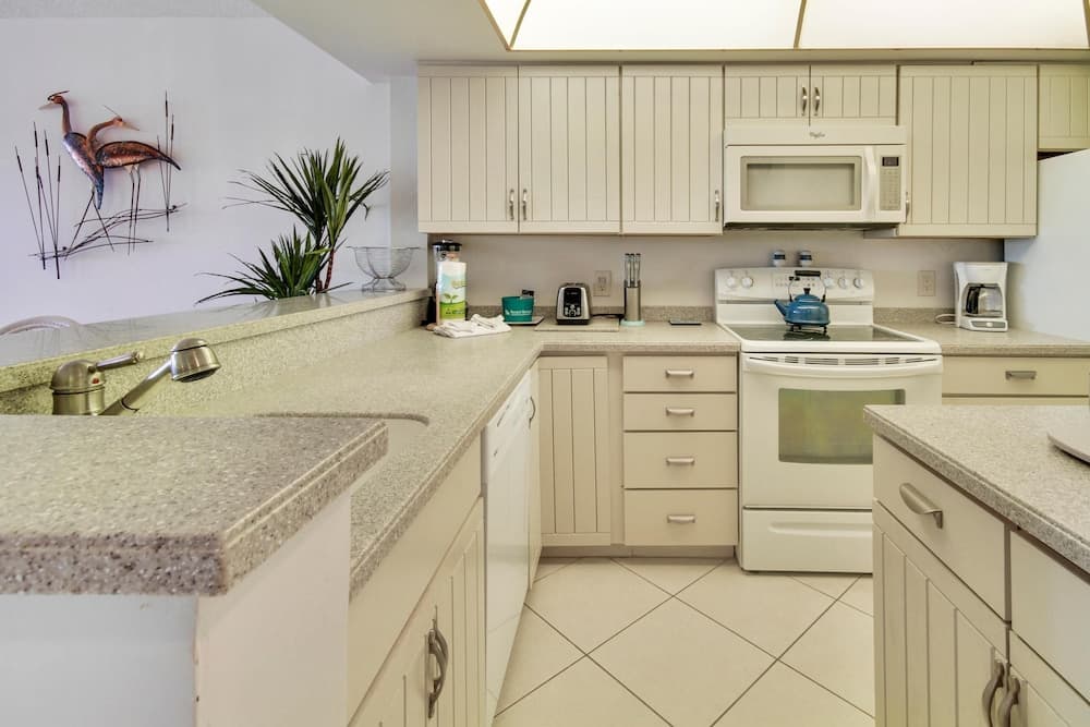 Land's End 405 Building 3 Bay Views From Private Balcony!!