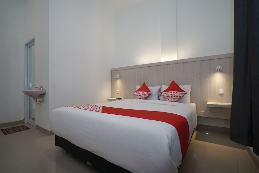 OYO Life 1299 Balcony Orange Homestay