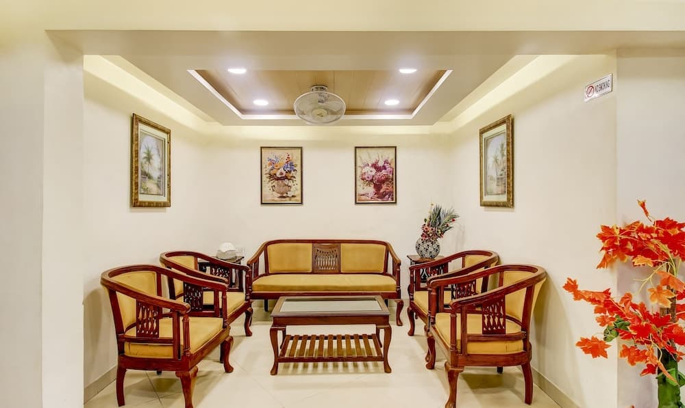 Itsy Hotel New Retreat - Main Market, Mahabaleshwar