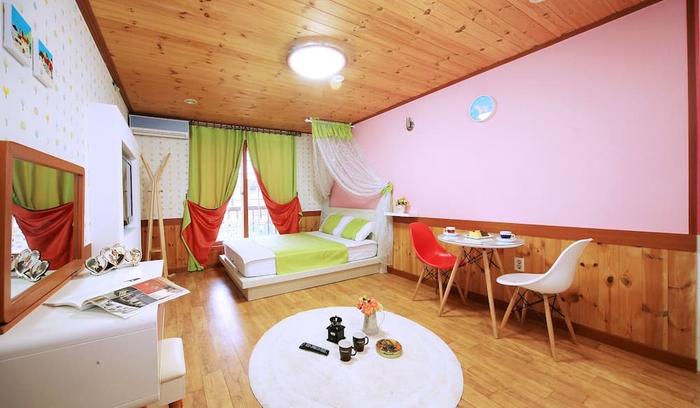 Lake Scenery Pension