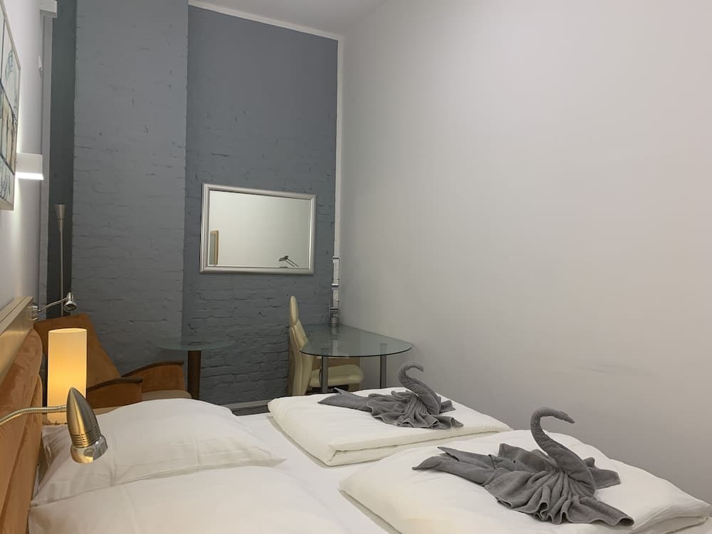 Lovely Rooms Next to the Trainstation WG