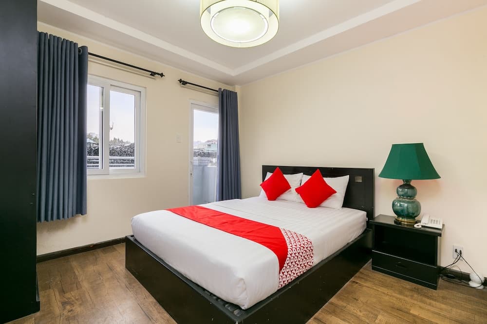 OYO 457 Spring Hotel