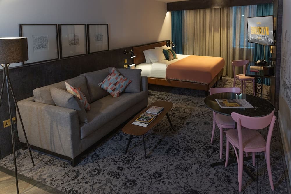 voco Manchester City Centre by IHG