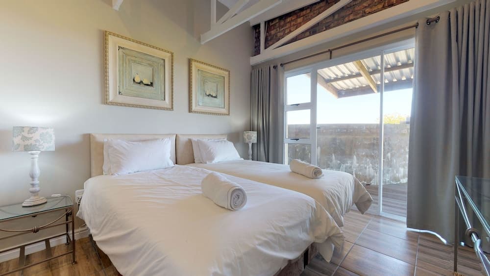 Aleph Cottage George