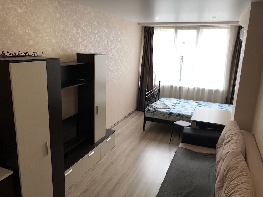 Apartment on Lysaya Gora 36-2a Green Area 4