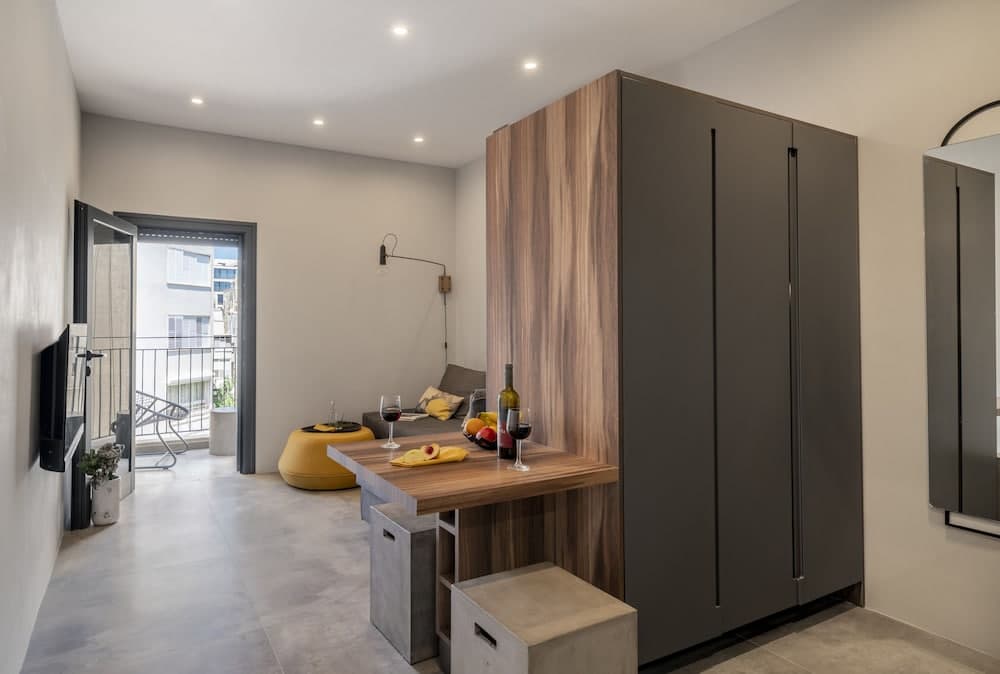 Sunny Studio Near the Beach by Sea N Rent