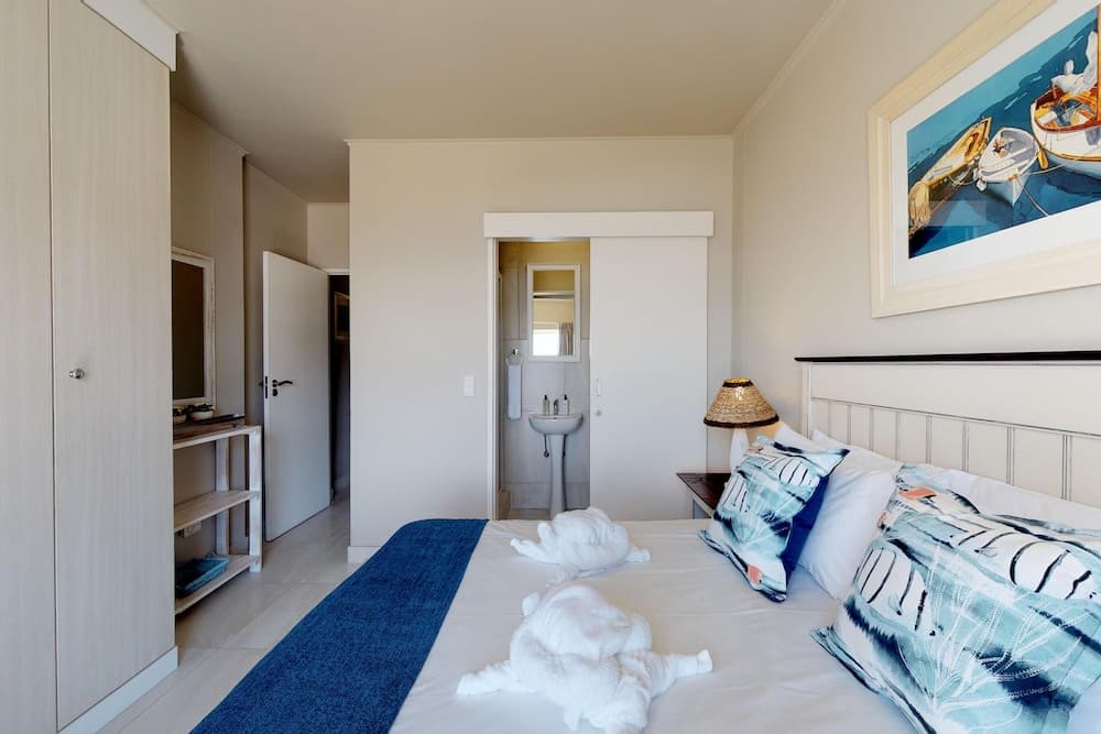 Estoril Beachfront Condo