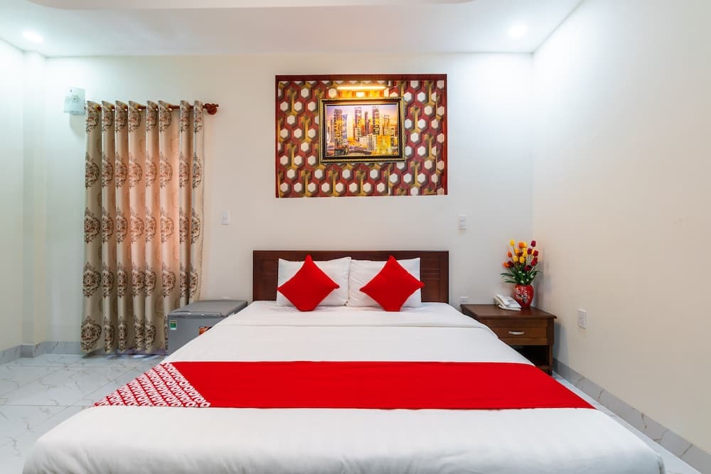 OYO 396 Merry Palace Hotel