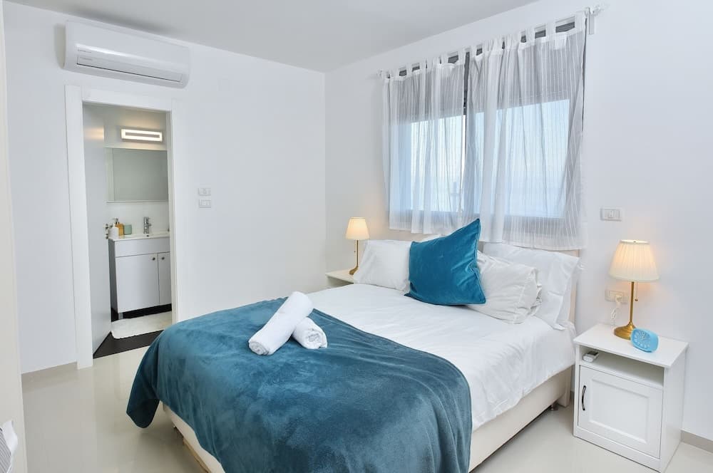 Ariston Luxury Garden Apt W Private Pool