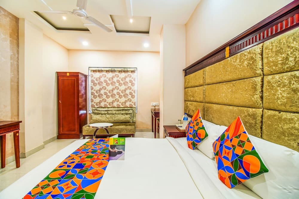 FabHotel Eleven Heights