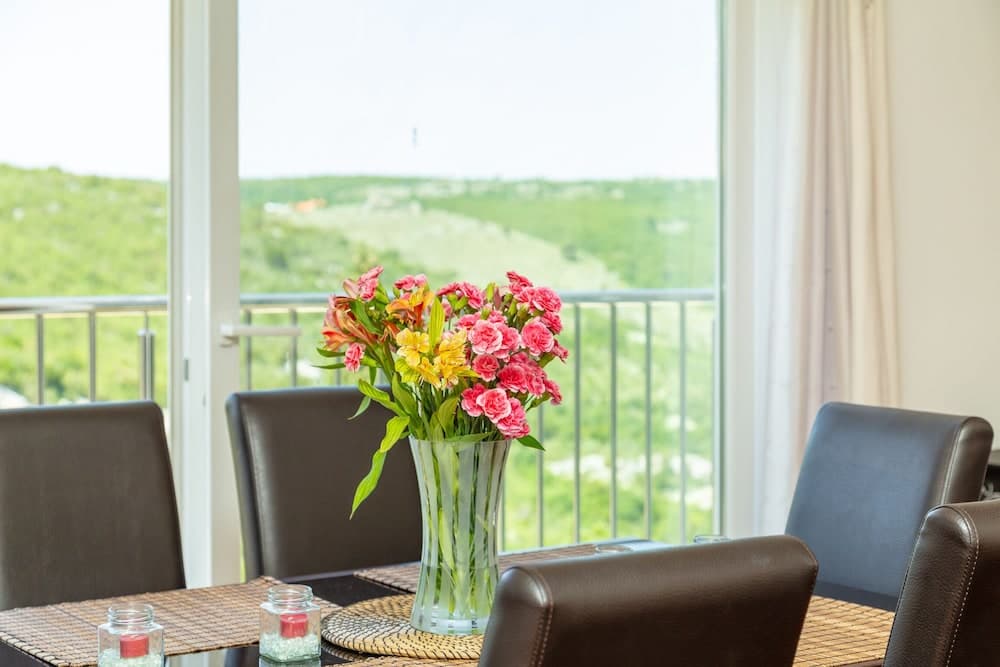 Green Hills Apartment