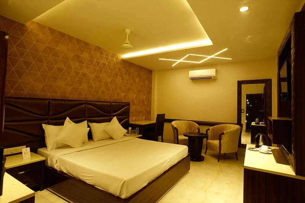 Hotel Nagpal Regency