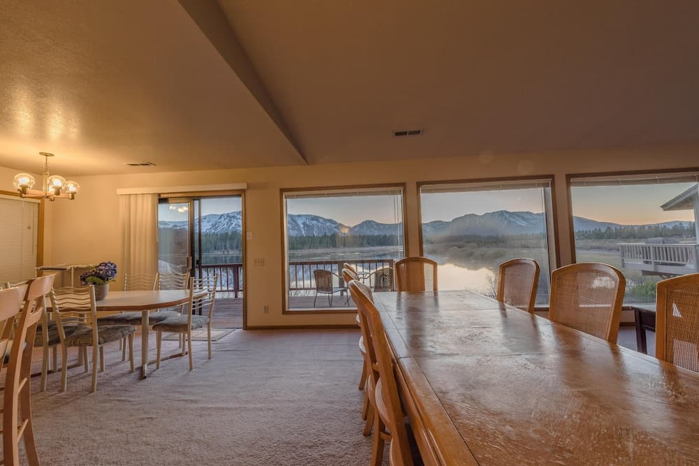 Mv1: Mount Tallac Estate 010630