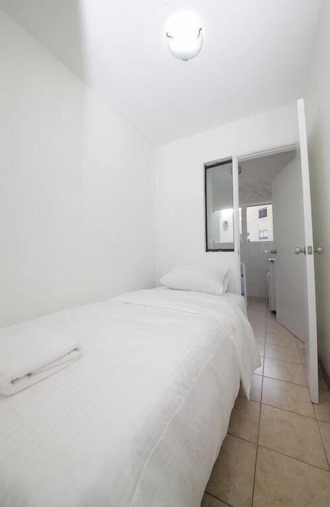 Great Location Walking Distance to Larcomar and Wong