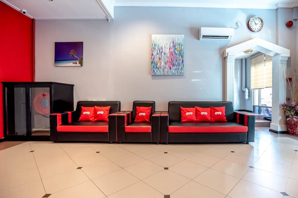 OYO 89568 Mangrove Hotel