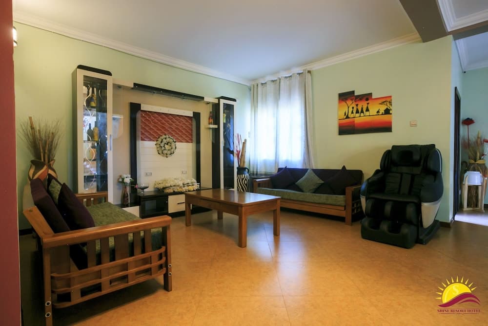 Shine Country Resort Hotel