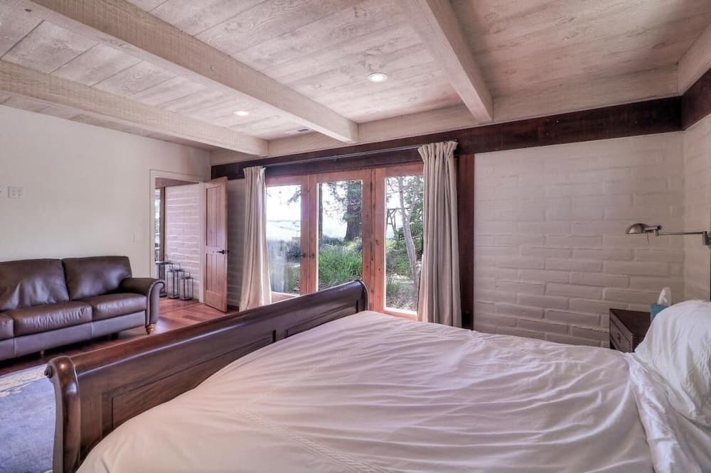 LX 57: Weathertop Rustic Ranch in Carmel With Luxury Amenities