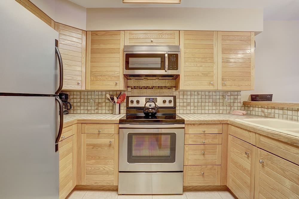 107 Ski Run 2 Bedroom Condo by Redawning